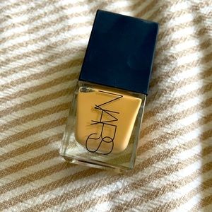 Nars Natural Radiant Foundation